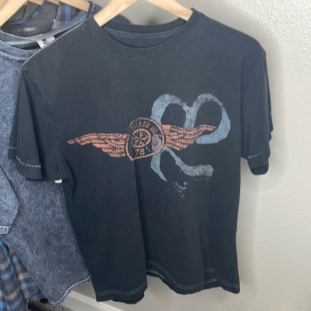 Banana republic single stitch streetwear tee